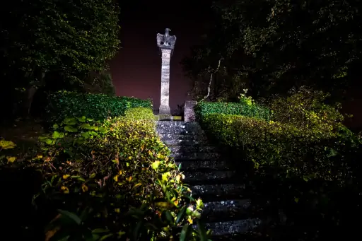 Nachts Ehrenmal Krieg Kasendorf