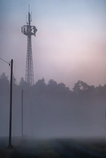 Funkturm Im Nebel
