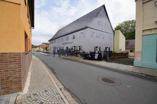 Gasthaus Zum Gruenen Baum Mit Vielen Menschen