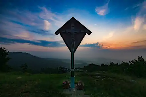 Kreuz Am Abend Am Goerauer Anger