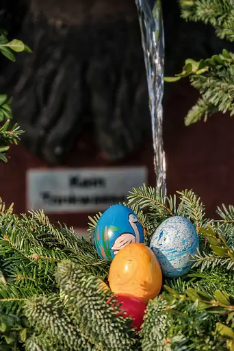 Ostereier_Herkulesbrunnen Kasendorf Osterbrunnen